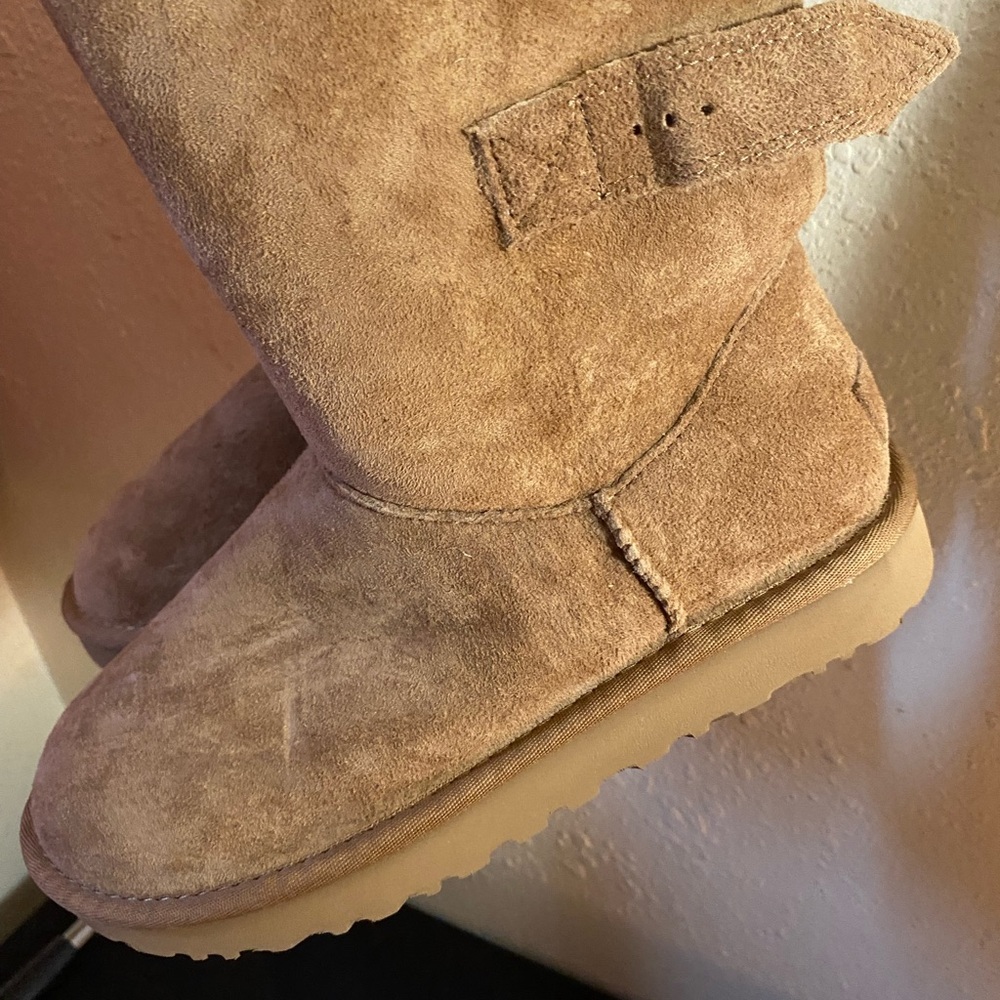 New womens Cindy ugh boots size 7
